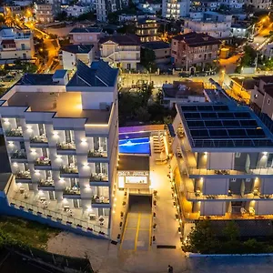 Mario , Ksamil Albania